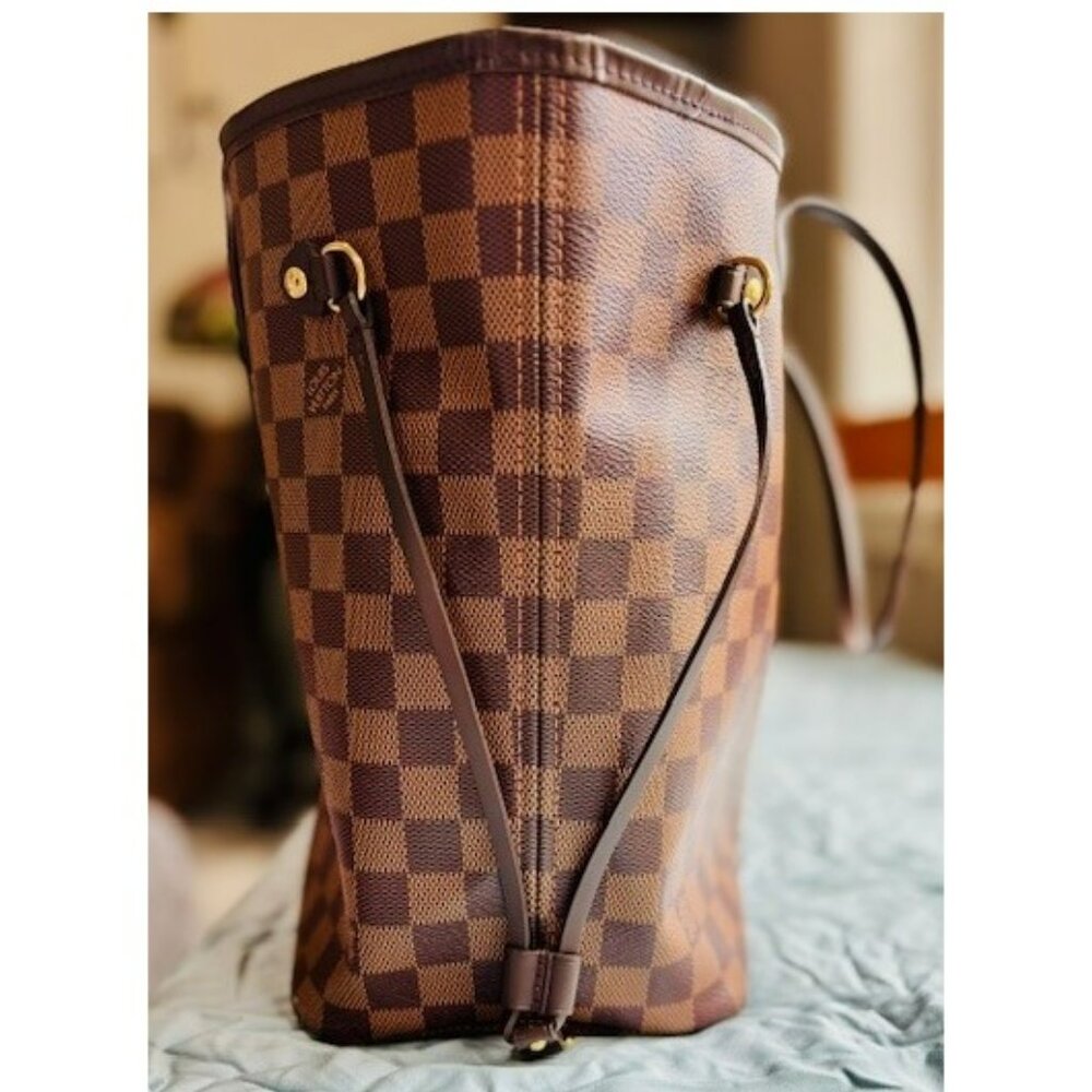 Louis Vuitton Neverfull MM Damier Ebene with Cerise interior - Picture 8 of 16